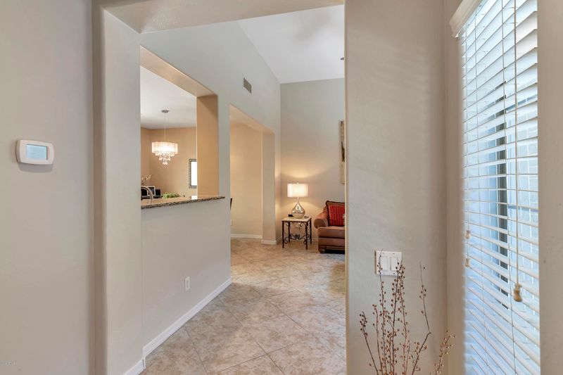 3966 E Melinda Dr, Phoenix, AZ 85050