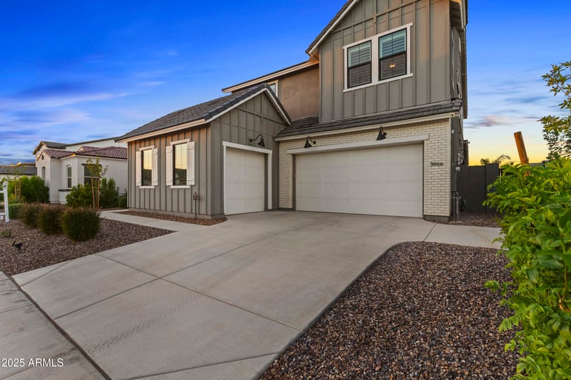 3966 Talc Dr, San Tan Valley, AZ 85144