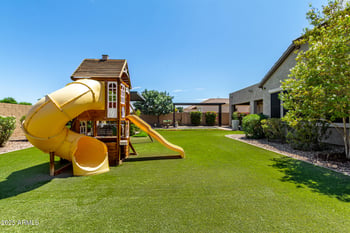 3970 E Iris Dr, Chandler, AZ 85286