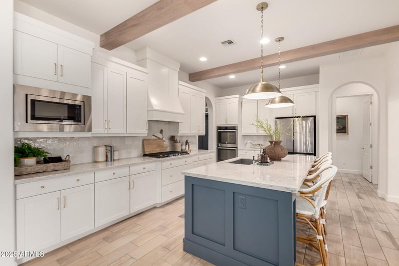3970 E Iris Dr, Chandler, AZ 85286