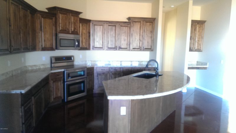 39724 N 10th St, Phoenix, AZ 85086