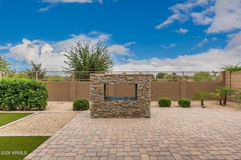 39725 Hailey Ln, San Tan Valley, AZ 85140