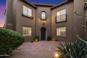 3973 E Hummingbird Ln, Phoenix, AZ 85050