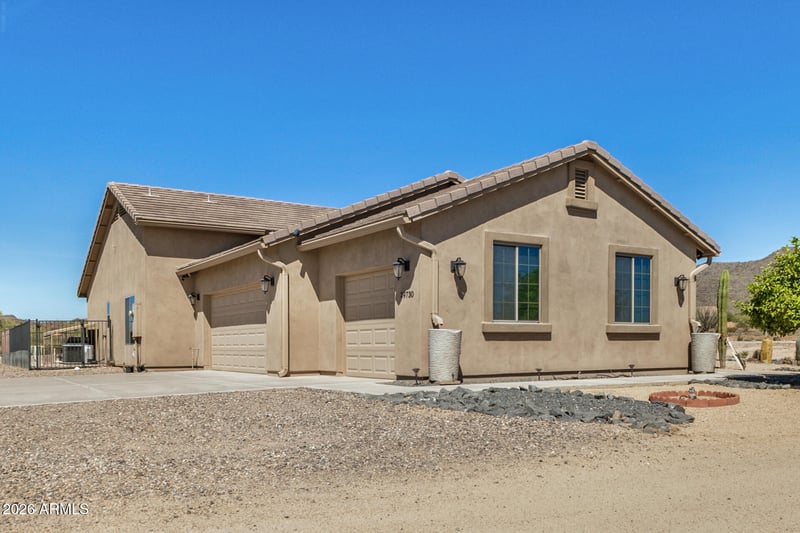 39730 New River Rd, Phoenix, AZ 85086