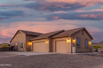 39730 New River Rd, Phoenix, AZ 85086