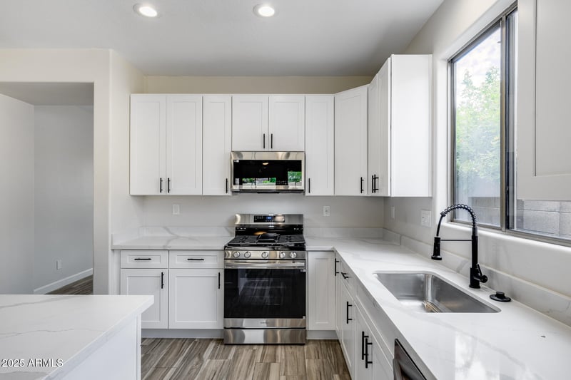 39731 High Noon Way, Phoenix, AZ 85086