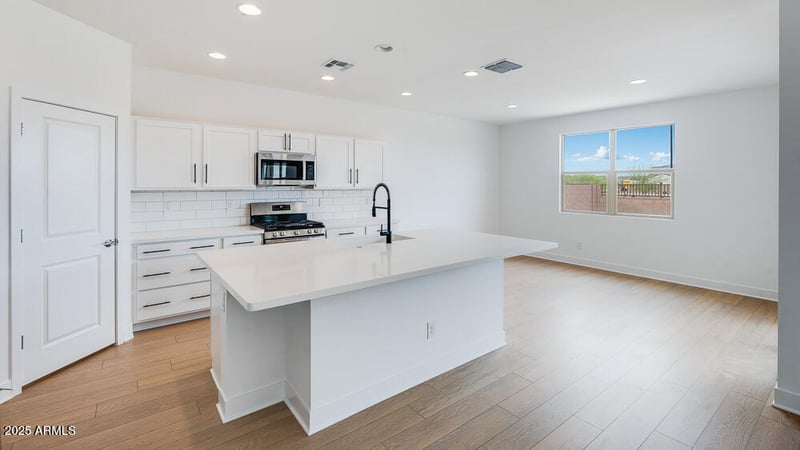 3974 Ghost Flower Ln, San Tan Valley, AZ 85140