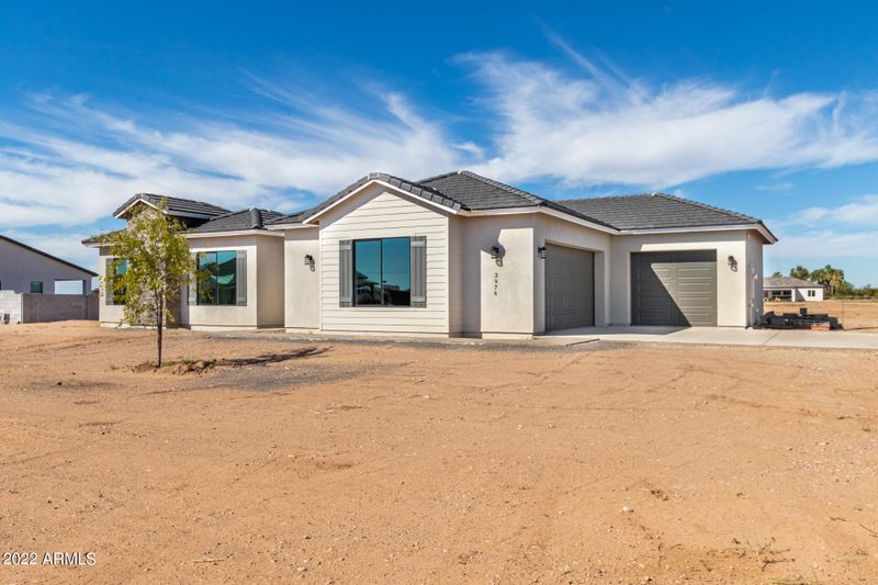 3976 E Weston Ln, San Tan Valley, AZ 85140