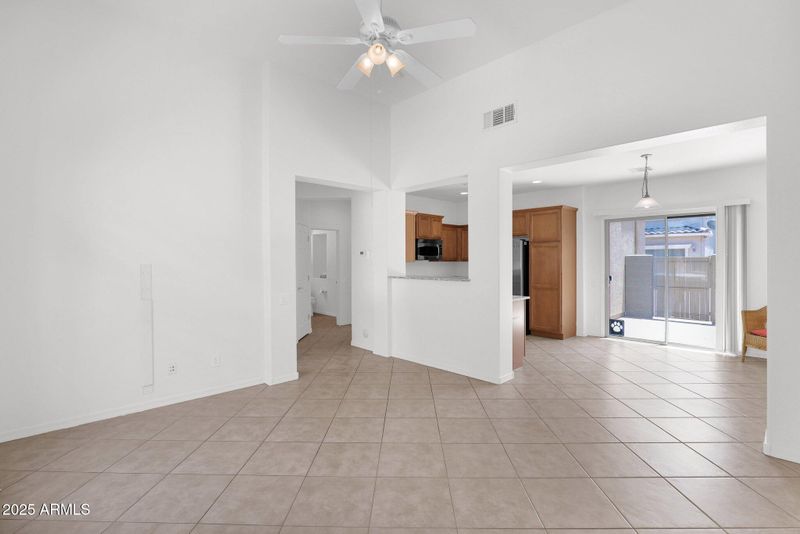 3977 E Cat Balue Dr, Phoenix, AZ 85050