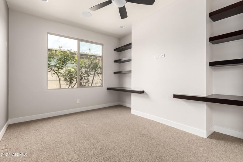 39785 Collins Ln, San Tan Valley, AZ 85140