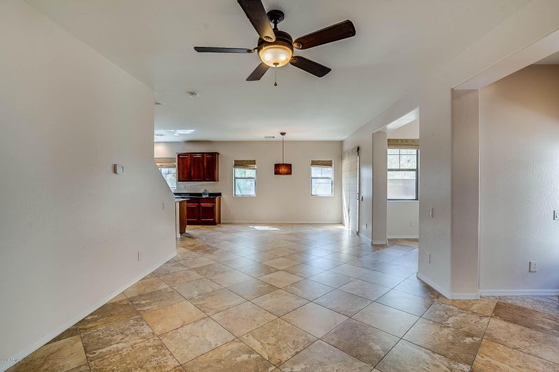3979 E Cat Balue Dr, Phoenix, AZ 85050