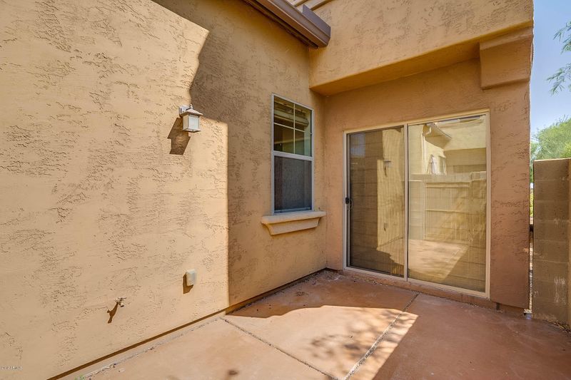 3979 E Cat Balue Dr, Phoenix, AZ 85050