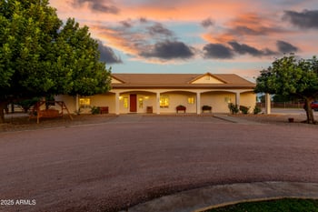 39791 N Country Ln, San Tan Valley, AZ 85140