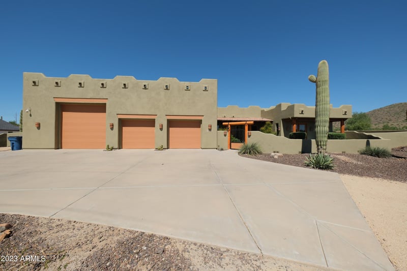 39806 N 12th St, Phoenix, AZ 85086