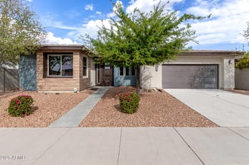 39807 Collins Ln, San Tan Valley, AZ 85140