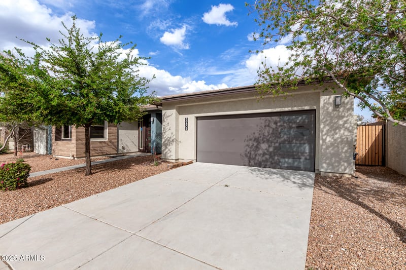 39807 Collins Ln, San Tan Valley, AZ 85140