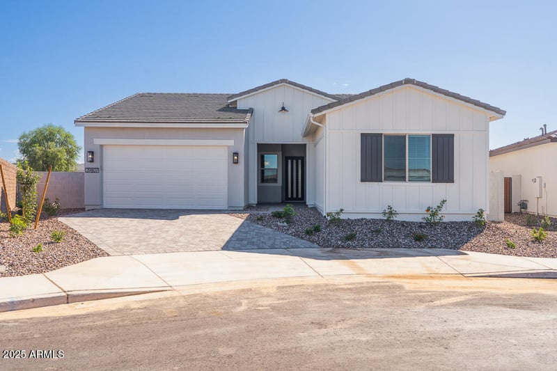 39807 Pinnate Ln, San Tan Valley, AZ 85140