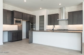 39807 Pinnate Ln, San Tan Valley, AZ 85140