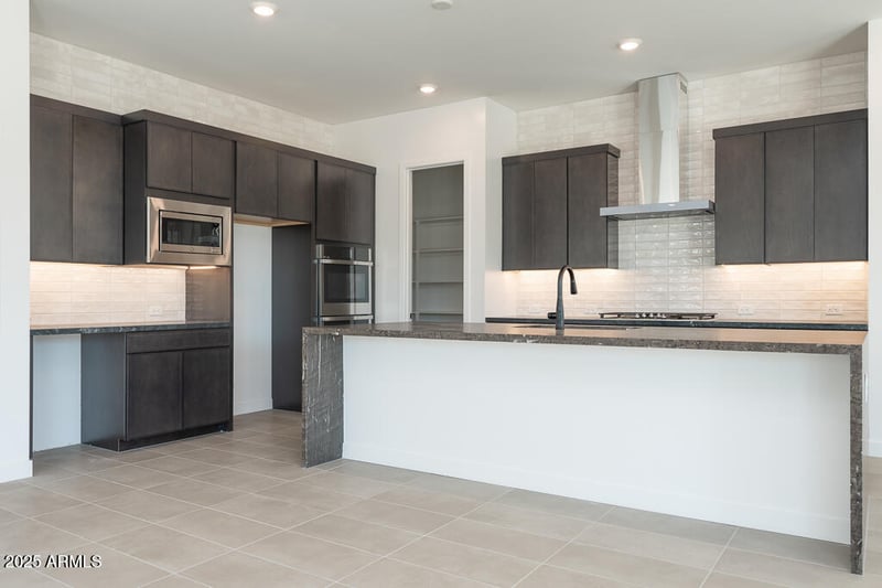 39807 Pinnate Ln, San Tan Valley, AZ 85140