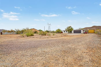 39809 New River Rd, Phoenix, AZ 85086