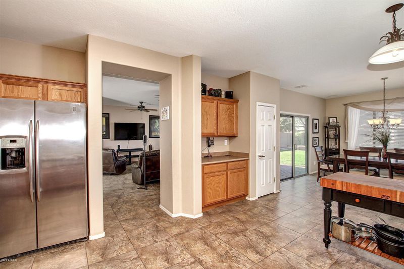 39818 N River Bend Rd, Phoenix, AZ 85086