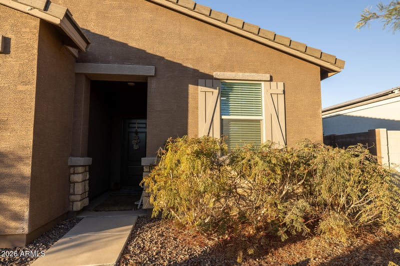 3982 E Sidesaddle Rd, San Tan Valley, AZ 85140