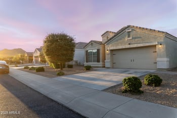 3982 Maggie Dr, San Tan Valley, AZ 85144