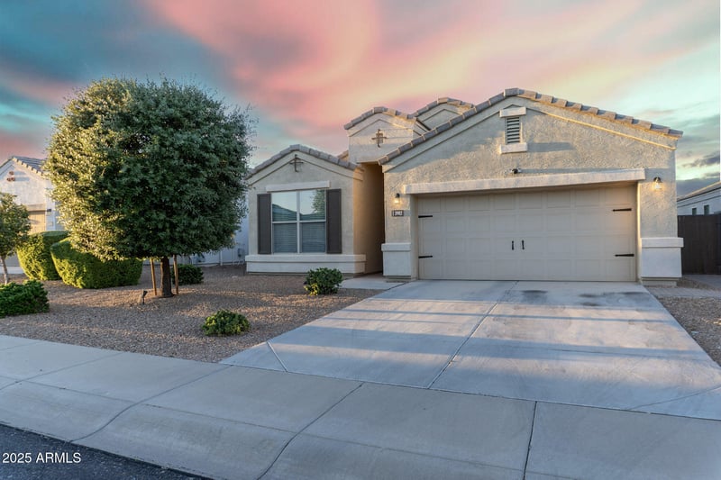 3982 Maggie Dr, San Tan Valley, AZ 85144