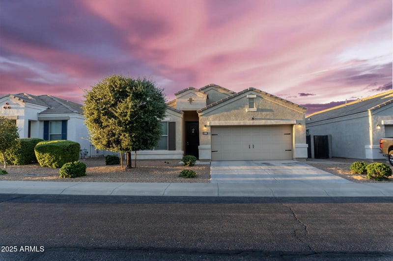 3982 Maggie Dr, San Tan Valley, AZ 85144