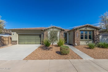 39823 Collins Ln, San Tan Valley, AZ 85140