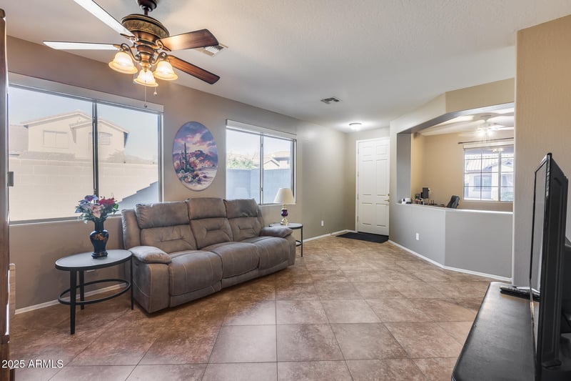 39826 Mill Creek Ct, Anthem, AZ 85086