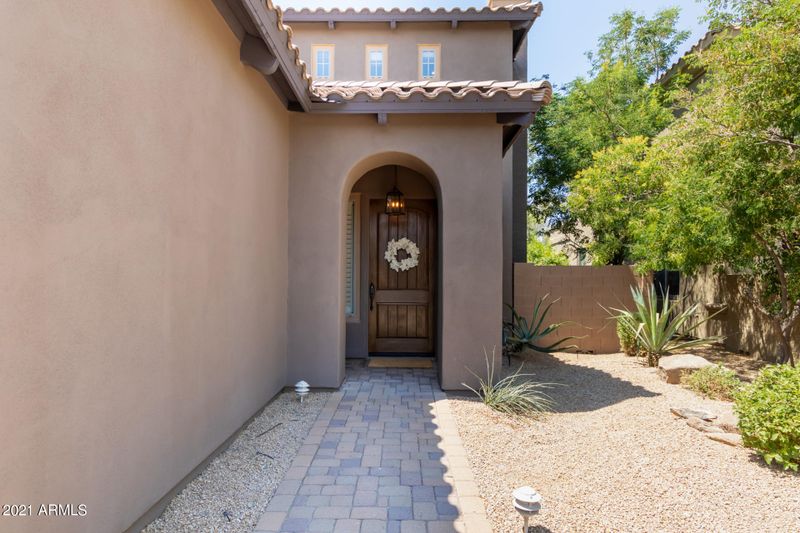 3983 E Herrera Dr, Phoenix, AZ 85050