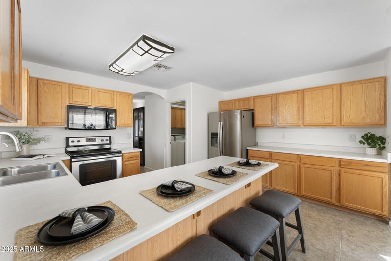 39837 Manetti St, San Tan Valley, AZ 85140