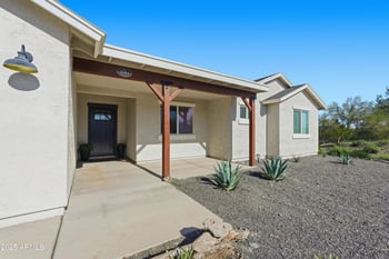3984 Josiah Trl, San Tan Valley, AZ 85144