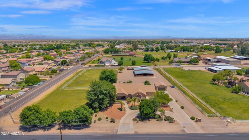 39877 Kenworthy Rd, San Tan Valley, AZ 85140