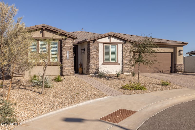 39889 Hailey Ln, San Tan Valley, AZ 85140