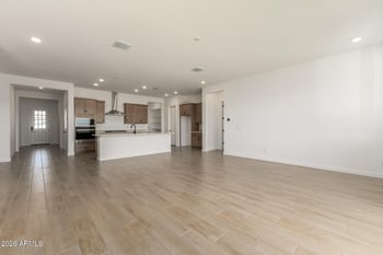 399 Flax Dr, San Tan Valley, AZ 85140