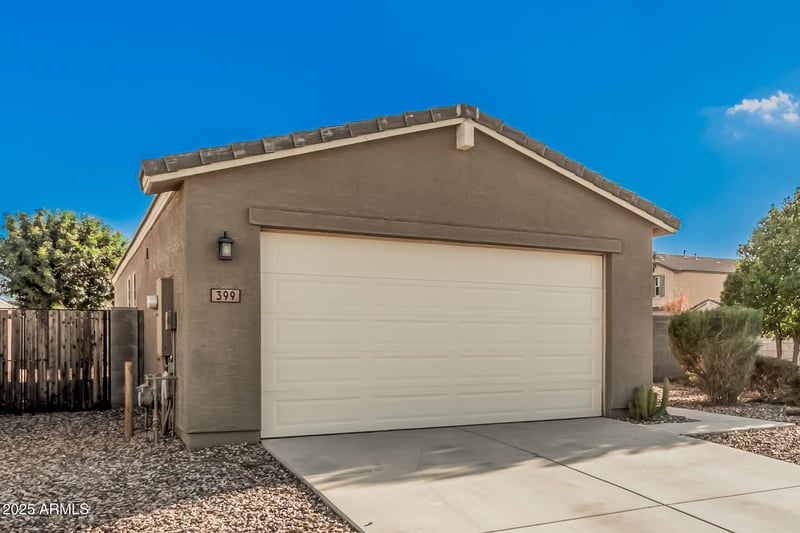 399 Pelipa Dr, San Tan Valley, AZ 85140