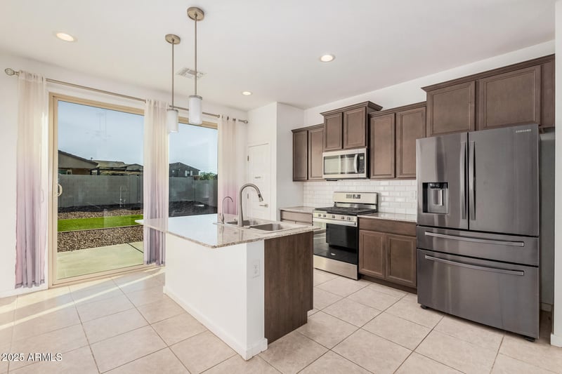 399 Pelipa Dr, San Tan Valley, AZ 85140