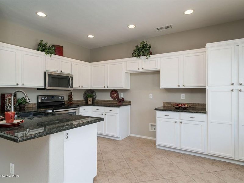 3991 E Timberline Rd, Gilbert, AZ 85297