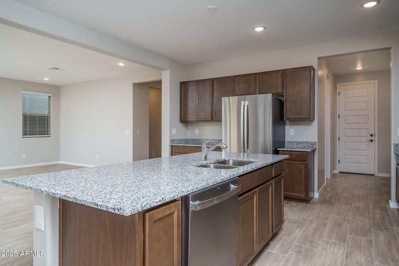 3996 178th Dr, Goodyear, AZ 85338