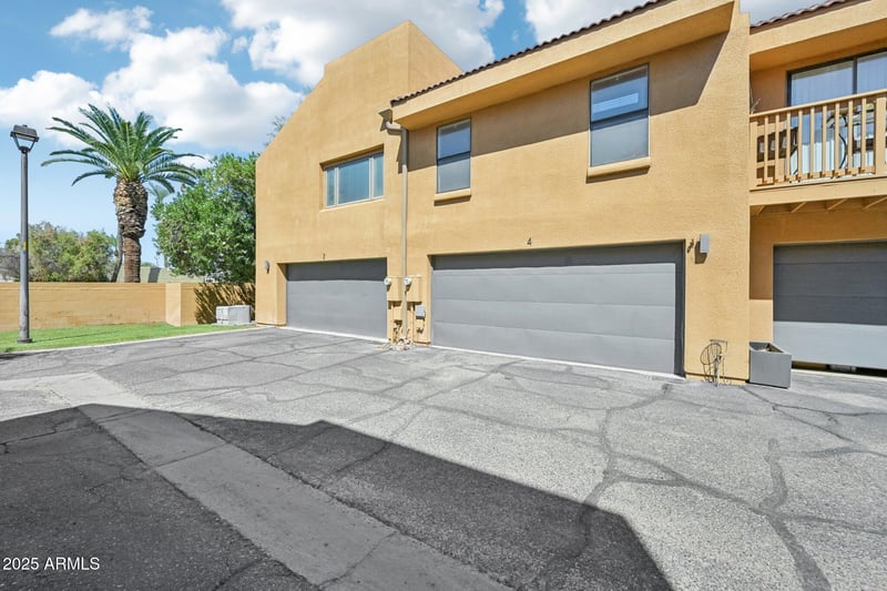 4 La Diosa Dr, Tempe, AZ 85282