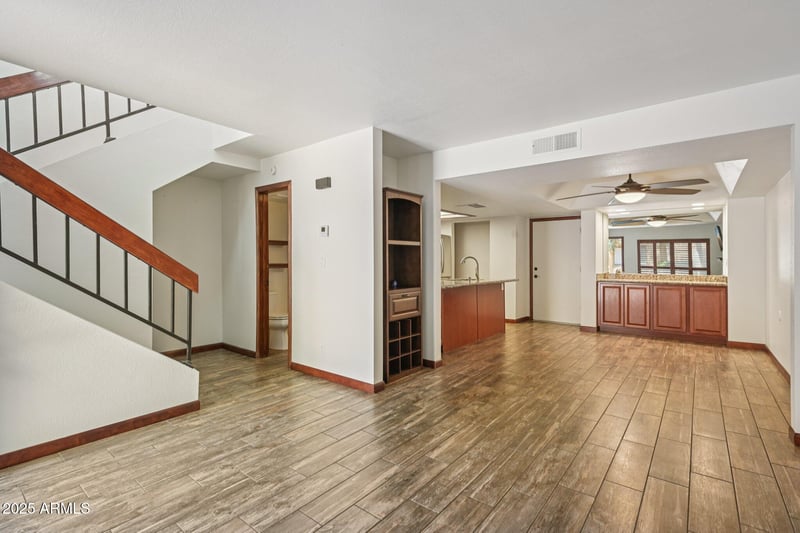 4 La Diosa Dr, Tempe, AZ 85282