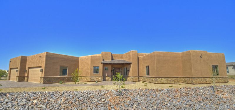 40 E Irvine Rd, Phoenix, AZ 85086