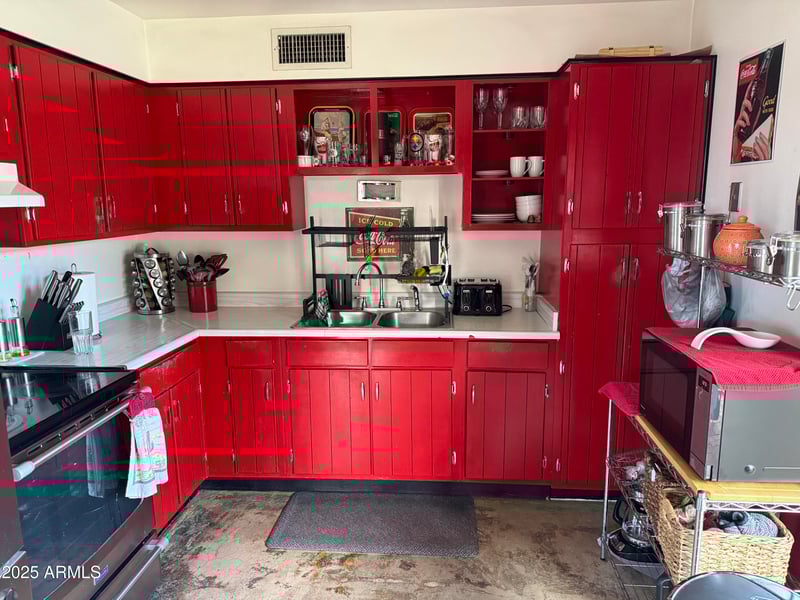 4001 17th St, Phoenix, AZ 85016