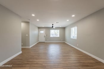 4001 Apollo Rd, Phoenix, AZ 85042