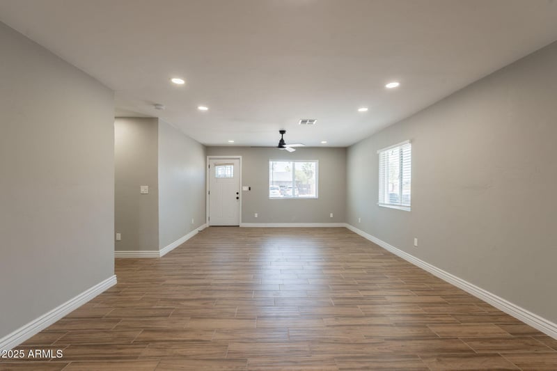 4001 Apollo Rd, Phoenix, AZ 85042