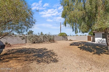4001 Becker Ln, Phoenix, AZ 85028