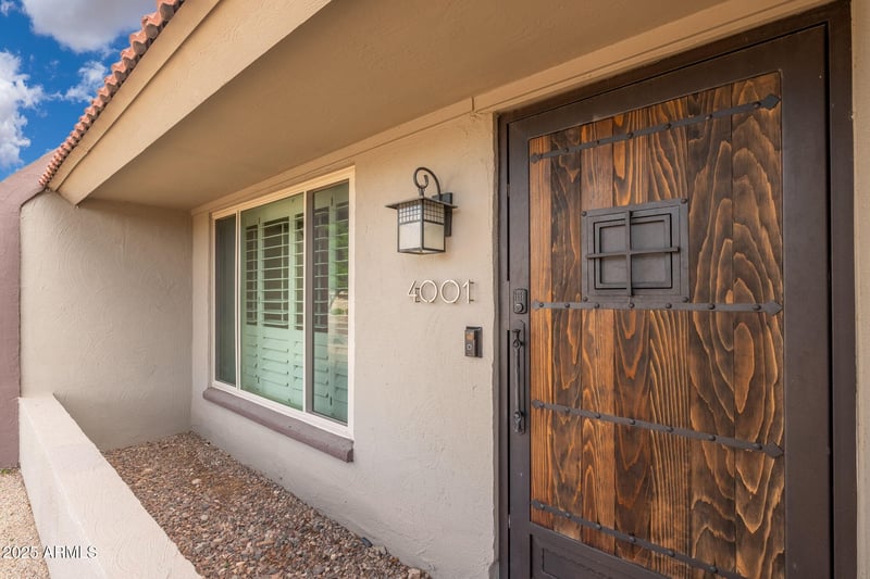 4001 Cannon Dr, Phoenix, AZ 85028
