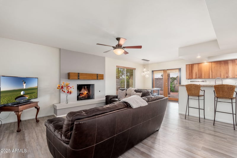 4001 Cannon Dr, Phoenix, AZ 85028